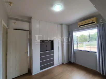 Casa com 4 Dormitórios - Miniatura - Lunardi Imóveis