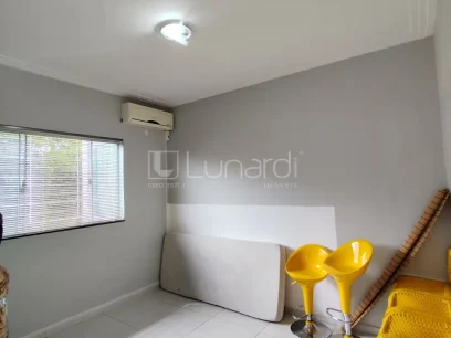 Casa com 4 Dormitórios - Miniatura - Lunardi Imóveis