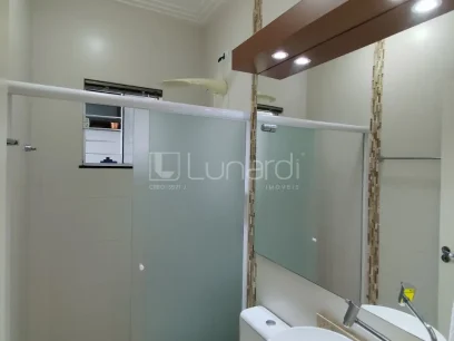 Casa com 4 Dormitórios - Miniatura - Lunardi Imóveis