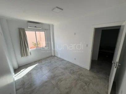 Casa com 5 Dormitórios - Miniatura - Lunardi Imóveis