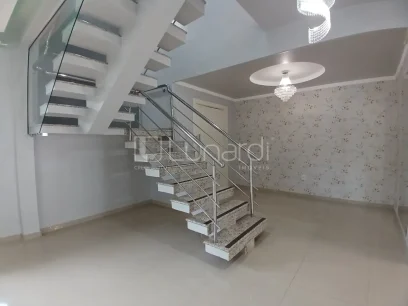 Casa com 5 Dormitórios - Miniatura - Lunardi Imóveis