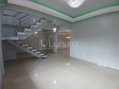 Casa com 5 Dormitórios - Miniatura - Lunardi Imóveis