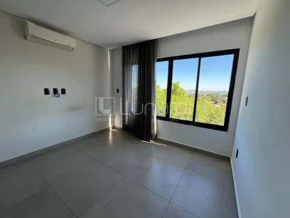 Casa com 3 Dormitórios - Miniatura - Lunardi Imóveis