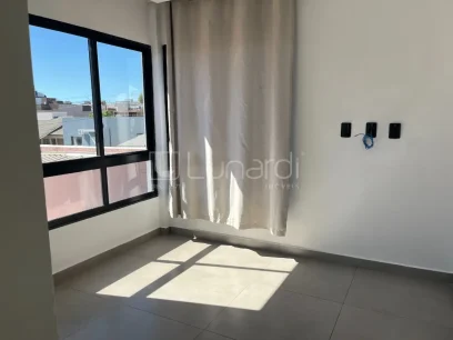 Casa com 3 Dormitórios - Miniatura - Lunardi Imóveis