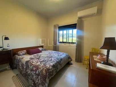Casa em Condomínio com 2 Dormitórios - Miniatura - Lunardi Imóveis