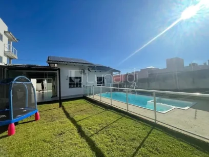 Casa com 2 Dormitórios - Miniatura - Lunardi Imóveis