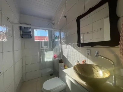 Casa com 2 Dormitórios - Miniatura - Lunardi Imóveis
