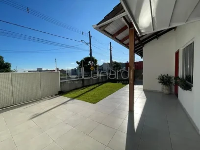 Casa com 2 Dormitórios - Miniatura - Lunardi Imóveis