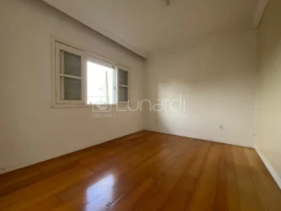 Casa com 4 Dormitórios - Miniatura - Lunardi Imóveis
