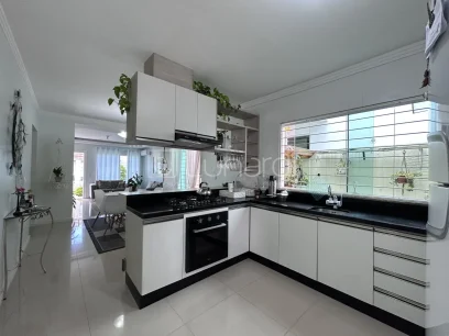 Casa com 2 Dormitórios - Miniatura - Lunardi Imóveis