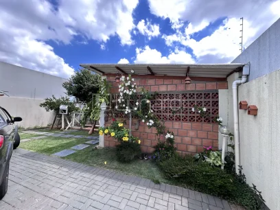 Casa com 2 Dormitórios - Miniatura - Lunardi Imóveis