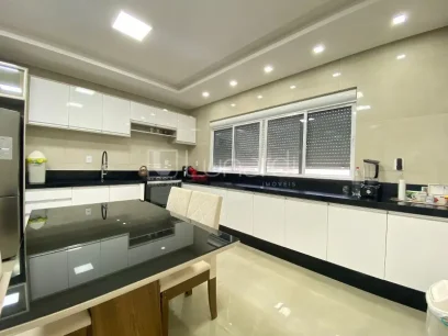 Casa com 3 Suítes - Miniatura - Lunardi Imóveis