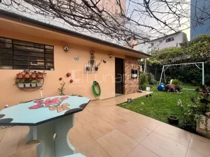 Casa com 4 Dormitórios - Miniatura - Lunardi Imóveis