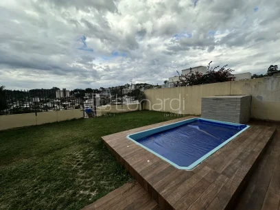 Casa com 3 Dormitórios - Lunardi Imóveis