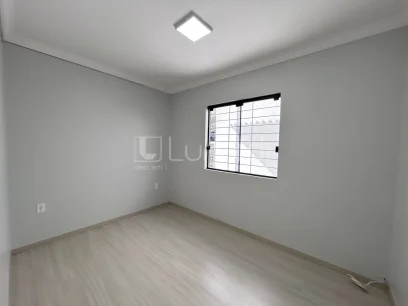 Casa com 3 Dormitórios - Miniatura - Lunardi Imóveis