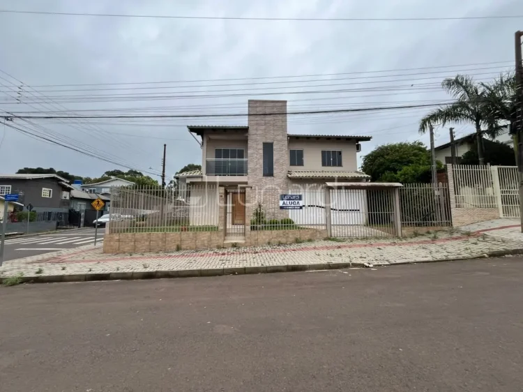 Casa com 3 Dormitórios - Lunardi Imóveis