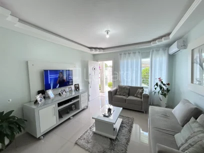 Casa com 2 Dormitórios - Miniatura - Lunardi Imóveis