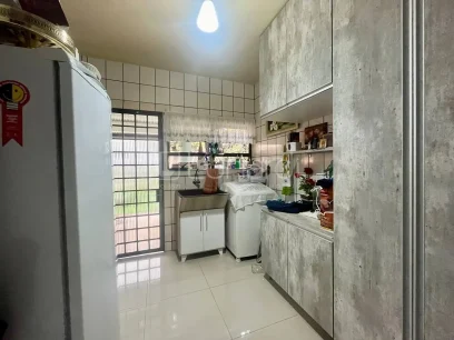 Casa com 4 Dormitórios - Miniatura - Lunardi Imóveis