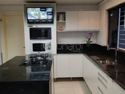 Casa com 3 Dormitórios - Miniatura - Lunardi Imóveis