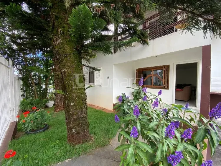 Casa com 4 Dormitórios - Lunardi Imóveis