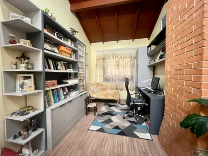 Casa com 4 Dormitórios - Miniatura - Lunardi Imóveis