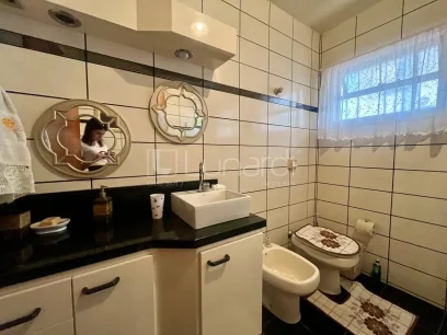 Casa com 4 Dormitórios - Miniatura - Lunardi Imóveis