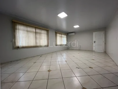Casa com 3 Dormitórios - Miniatura - Lunardi Imóveis
