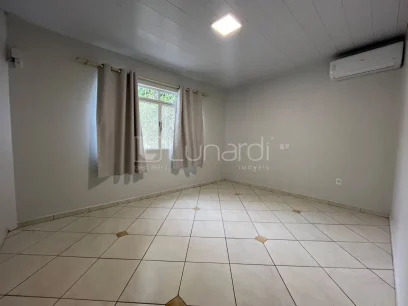 Casa com 3 Dormitórios - Miniatura - Lunardi Imóveis
