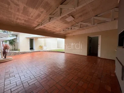 Casa com 3 Dormitórios - Miniatura - Lunardi Imóveis
