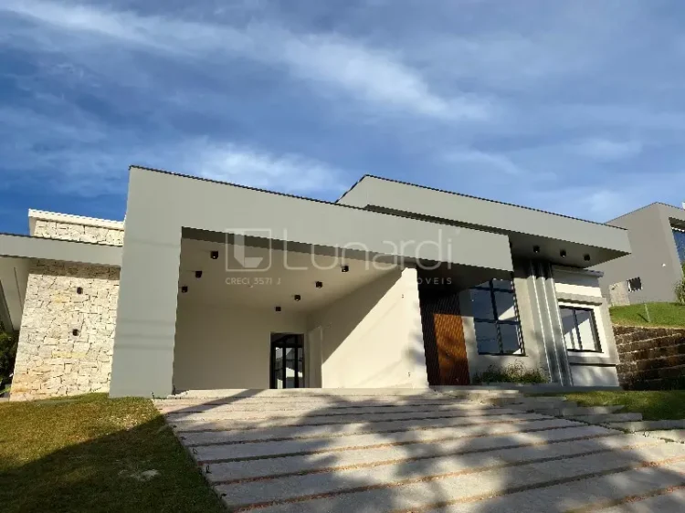 Casa com 3 Suítes - Lunardi Imóveis