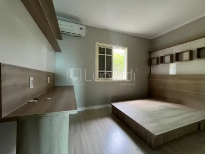 Casa com 3 Dormitórios - Miniatura - Lunardi Imóveis