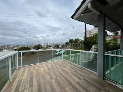 Casa com 3 Dormitórios - Miniatura - Lunardi Imóveis