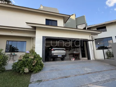 Casa com 3 Dormitórios - Miniatura - Lunardi Imóveis