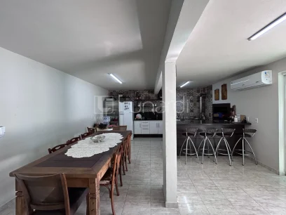Casa com 4 Dormitórios - Miniatura - Lunardi Imóveis