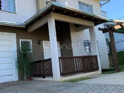 Casa com 3 Dormitórios - Lunardi Imóveis