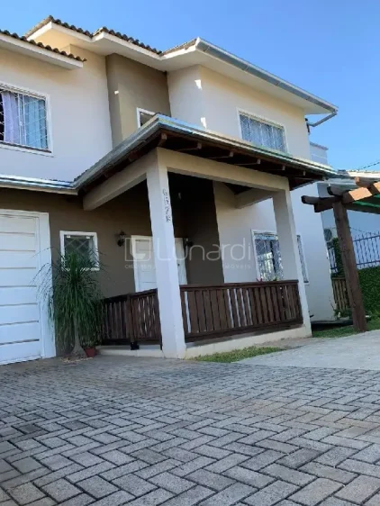 Casa com 3 Dormitórios - Lunardi Imóveis
