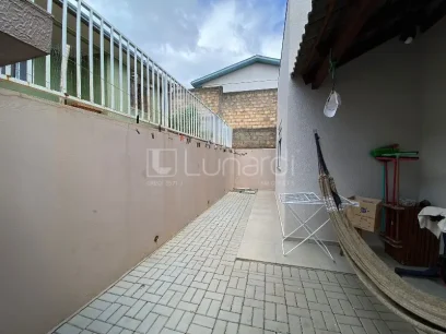 Casa com 3 Dormitórios - Miniatura - Lunardi Imóveis