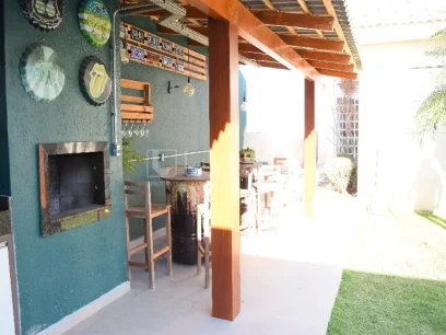 Casa com 2 Dormitórios - Miniatura - Lunardi Imóveis