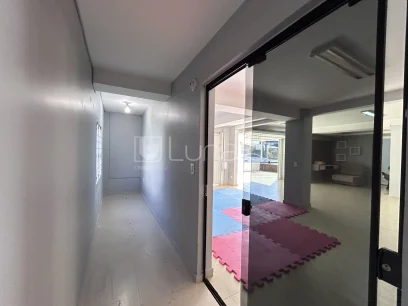 Casa com 3 Dormitórios - Miniatura - Lunardi Imóveis