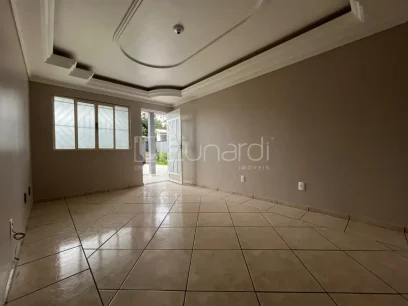 Casa com 3 Dormitórios - Miniatura - Lunardi Imóveis